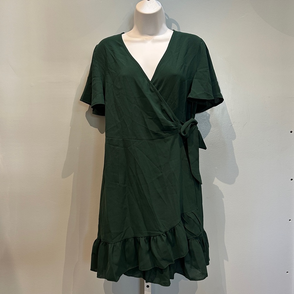 Mini V Neck Green Wrap Dress Medium